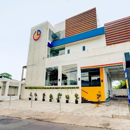 Lg Hotel Jembel Екстериор снимка