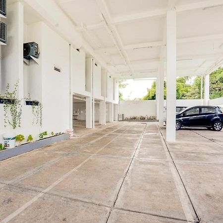 Lg Hotel Jembel Екстериор снимка