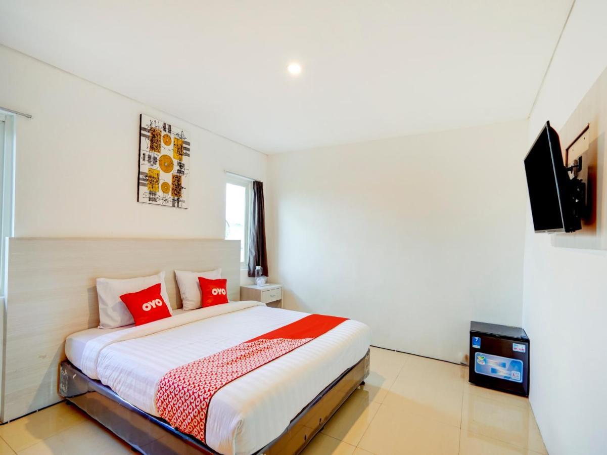 Lg Hotel Jembel Екстериор снимка